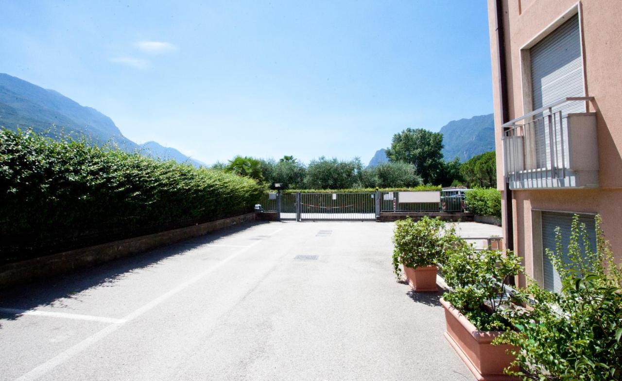 Casa Rosa Apartamento Torbole Sul Garda Exterior foto