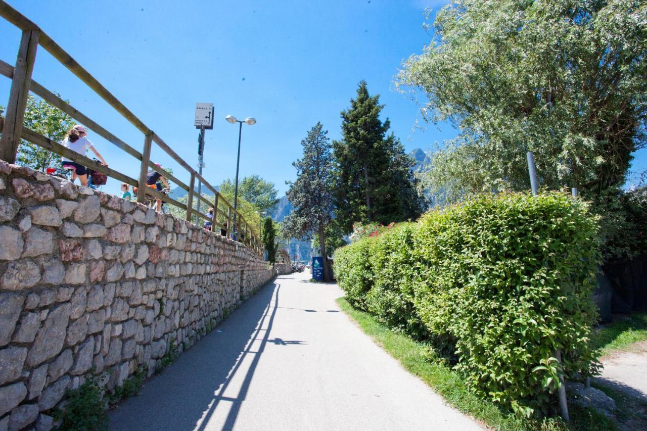 Casa Rosa Apartamento Torbole Sul Garda Exterior foto
